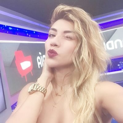 DSPFamily2016's profile picture. ¿Quien nos inspira? @DianaSanchez_04 ¿Profesion? Dianalovers ¿Nuestro trabajo? Apoyarla ¿Salario? Su felicidad ¿Promesa? Nunca abandonarla. 


~Fan Account