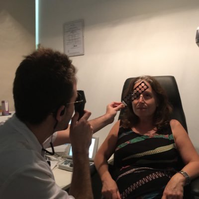 Nacido en Yecla. Optometrista por la Universidad de Murcia. Deporte y música. Saxo desde que tengo uso de razón.
