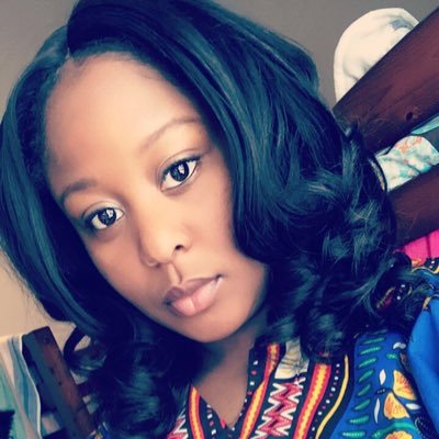 R_Davonia15's profile picture. AMOSC: raven_davonia IG: _raewillie_