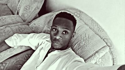 troublemaker974's profile picture. ...sucker free 😕