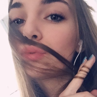 👻c-anouk //insta anouk_pa//18 yo //🌹🇮🇹🇷🇺