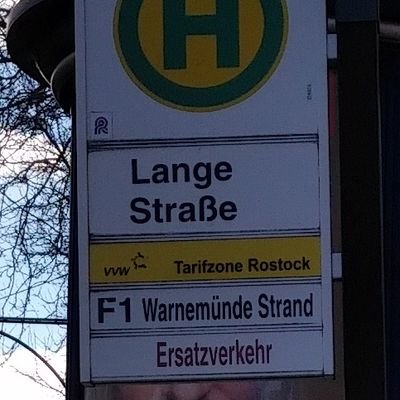 Mobilität in der Langen Straße bzw. Rostock allgemein.

Bis 09/2018:
Dokumentation des Radfahrstreifens der Rostocker Langen Straße auf alltäglichen Wegen.