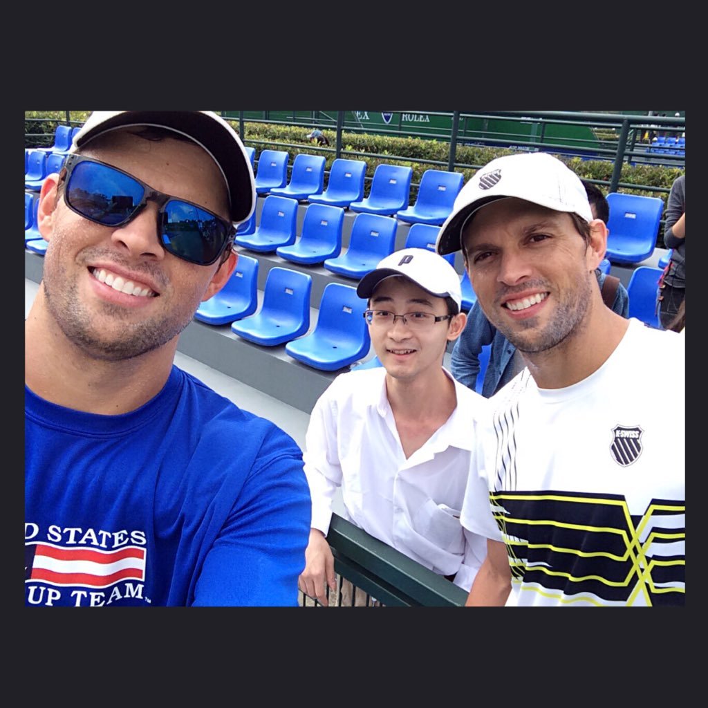 I love tennis,loyal fan of Bryan bros👬And a Nolefam🐊 Support Bryan Bros and Nole forever!💪