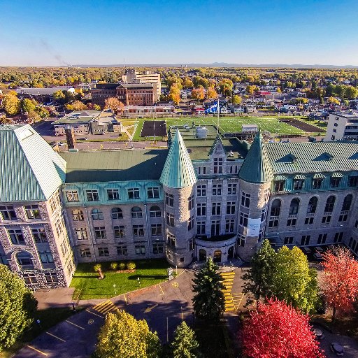 Le Cégep de Valleyfield est un établissement d'enseignement public qui opère également des centres d'études à Saint-Constant et à Vaudreuil-Dorion. 450 373-9441