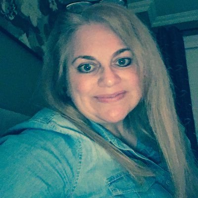 val47121344's profile picture. 