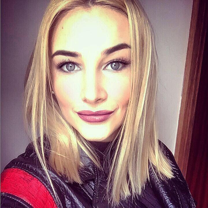 LorrieAshford's profile picture. #anothergirlthatlovescrypto
#btc power