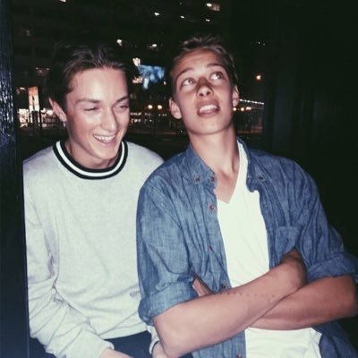 dgowls's profile picture. 