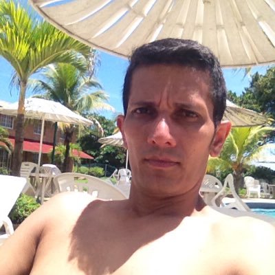 alcidsl's profile picture. Instagran @leon.alcides