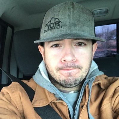 EjVillarreal10's profile picture. 