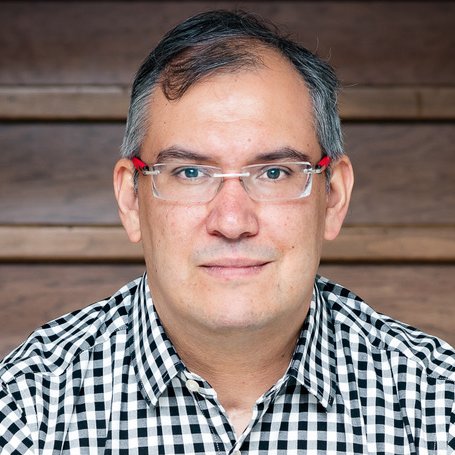 LeAbuele's profile picture. Community Manager de Mesenger Kids y Facilitador de clases en línea de día. Automatización y Dragon Quest XI de noche.