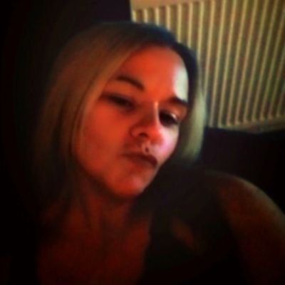 ela2380's profile picture. 