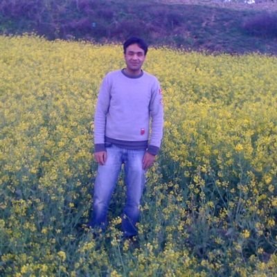University of Manchester alumni. Computer science major. Semantic web Ontologies and AI. Currently manufacturing carpets in Kashmir. Life is an adventure. :)