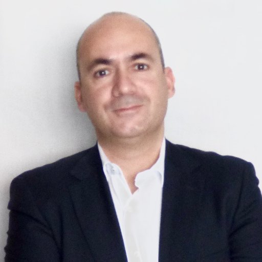 Gallego, economista, consultor inmobiliario, fundador de @RHINO_invest