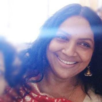 Designer | Dancer | Faculty @ArtOfLiving | Love Life |