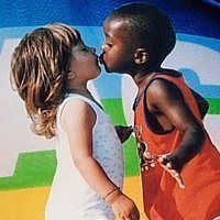 LaResCont's profile picture. Siamo dei ragazzi volenterosi e abbiamo unito le forze perché non ci piace proprio quest'Italia e combatteremo con ogni mezzo per renderla un posto migliore.