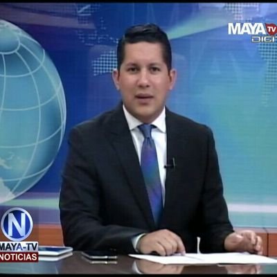 Lic. En Periodismo, presentador de noticias en Maya Tv