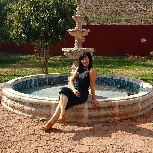 risitous's profile picture. Just a small town girl, living in a lonely world...🎶