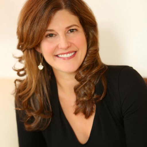 ElizPatterson_'s profile picture. Elizabeth is a Certified Leadership & Burnout Coach who helps women design fulfilling careers where they feel recognized, influential and invaluable