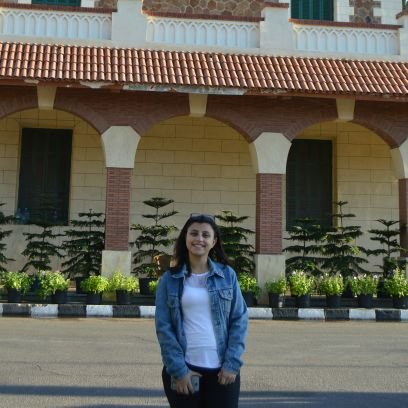 Viroo14's profile picture. ‏11/1/2002
مقتنعة اوييي ان (لكل شي تحت السماء وقت )
كل حاجة هتتحل