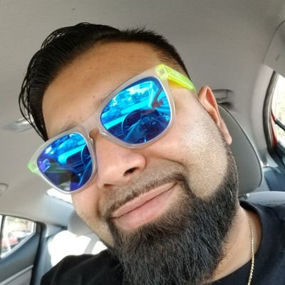 fernandaize's profile picture. The story of Mike Fernandes