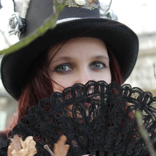 AlexiaDrael's profile picture. Autorin & Künstlerin & kreativer Freigeist
Projekte: Rollenspiel Im Reich der ewigen Drachenlande und interaktive Geschichte Götterdämmerung