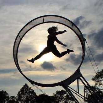 Guinness World Record Holder for most somersaults on a Wheel of Death in 1 minute. Daughter of Daredevil @BelloNock. Girl whose not afraid of danger! 🔥👧🔥