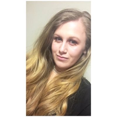 _hollyamberx's profile picture. 