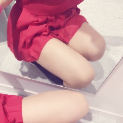 裏垢女子です。エロ垢でもありますが。ひどいのはBLします。身長151cmバストB ちょこっとMよりな感じです。ふともものダイエット続けて美脚になりたいです。 一人暮らし始めたのでお金少しないので……助けてくれると嬉しいかもです。。 paypay支援ほんと助かってます