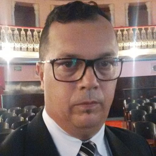 Ser homem é ser responsável. É sentir que colabora na construção do mundo.
Antoine de Saint-Exupéry