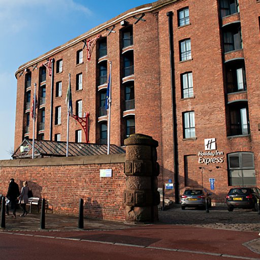 Liverpool #docklands most popular hotel. We are a stone throw away from ACC, walking distance to concerts and perfect views of the historic Royal Albert Dock 🏨