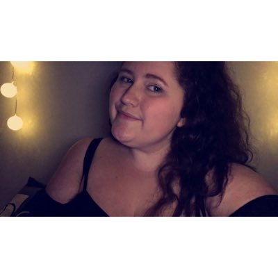 I’m curvy and I like it - Joey Tribbiani🍕🍕 Insta: emmaeriksson123