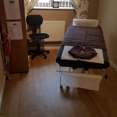 ACHES N PAINS Soft & Deep tissue therapist. Improve your flexibility Range of Movement improving your daily lifestyle.  Qualified/insured.