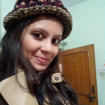 DeepaMaheshwar5's profile picture. Always makes uh happy..