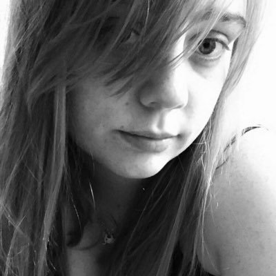 CinisCinerem's profile picture. 🌘 Vet tech student 🐾 Music lover 🎶 Artist 🎨 Writer 📝 Gamer 🎮 Anti-social 🌒