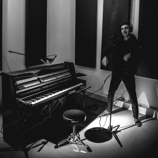 UNITSTUDIOS's profile picture. Unit Studios is the perfect immersive environment for you to explore, create and discover your next record #recording #mixing #production info@unitstudios.co.uk