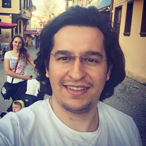 h1dayet's profile picture. Earthling, Network Engineer, Tech Lover, Nasdaq Investor, Retired Gamer | 📱🚘📈🛄🛣️