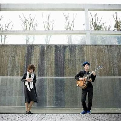 京都で活動するボーカルとギターのデュオ
vo.ハカマダ
gt.ぶちころり
tuck&pattiみたいに出来たらいいよね。

出演等のご依頼こちらまで▶pigeonkyoto@gmail.com