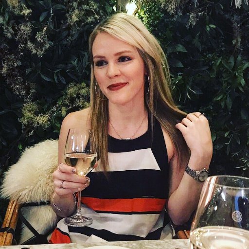 HonestGeorgie's profile picture. A few of my friends have said I should start reviewing products. So here it is..skincare, make up & favs from an honest ordinary girl! 🇬🇧 💄