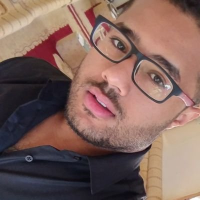 binyaas's profile picture. 