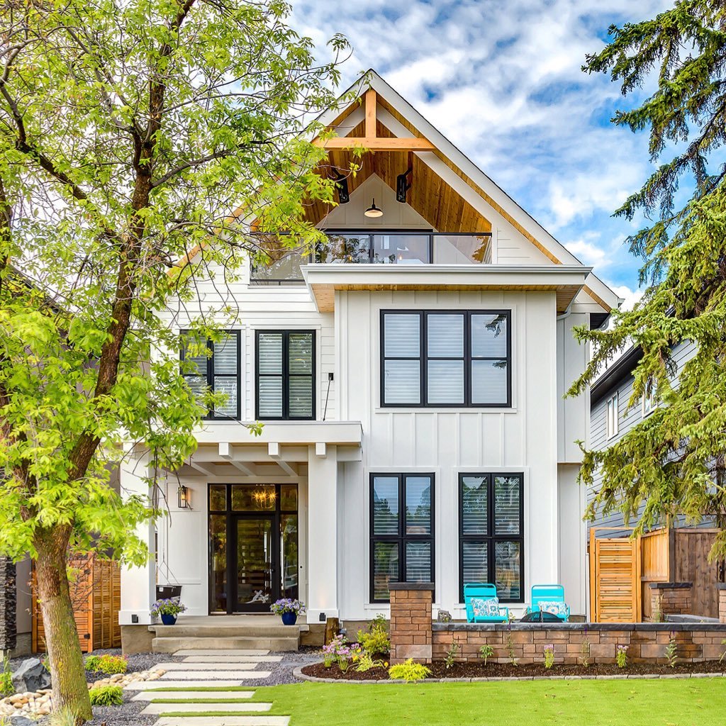 Boutique Custom Home Builder | Specializing In Client Care | Master Builder | SAM & Houzz Award Winner | Top Choice 2018 Award Best Home Builder YYC | Calgary