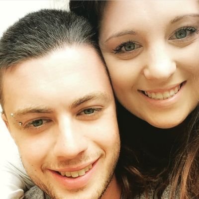lewis_farden's profile picture. My family is everything to me 👨‍👩‍👧