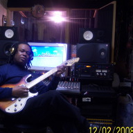 Pablo Fernandez,PIKET nacio,corozal,ceiva, HOMDURAS C.A Musico, areglista,Recording,Diseños Graficos,de corazon,gracias por su apollo ,que DIOS le vendiga