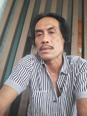 Sarman77652125's profile picture. 