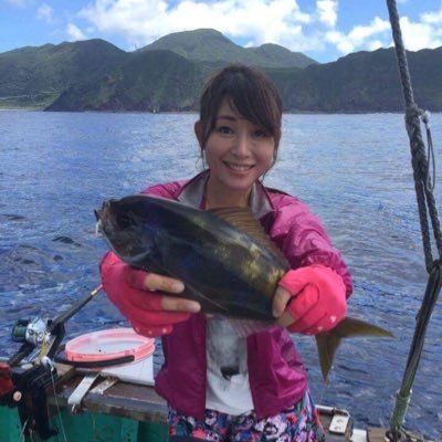 釣って味わう、地域の魅力「ツッテ」編集長 兼 釣りアンバサダー 兼 水産庁政策審議会委員 兼 水産女子 。伝えたいのは釣り自体の楽しさよりも、釣りを通して見える地域の食・景観・文化などの魅力。手ぶら・レクチャー有り・釣った魚をさばいてくれるプランを発信。「ツッテ」も見てね！https://t.co/3wn9yXNP2T