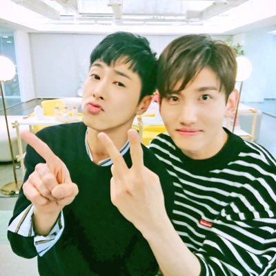 【TVXQ!=YH&CM】@TVXQ @toho15th_JP ユノとチャンミンの笑顔で今日も1日頑張れます!ホミンのホミホミ大好き♡ 成人済み。RT多め。※鍵の方、1・3・5の方はご遠慮ください。