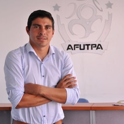 Lic. Adm. de Negocios, Ex Jugador profesional de fútbol, AFUTPA, Cedula 6 pero sobre todo Hijo de Dios, Esposo y Papa