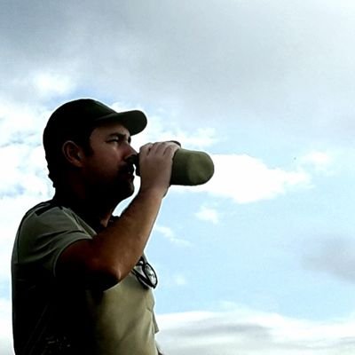 Agente del Medio Natural
.
Una organización comienza a morir cuando vive de los mediocres leales y prescinde de los brillantes críticos