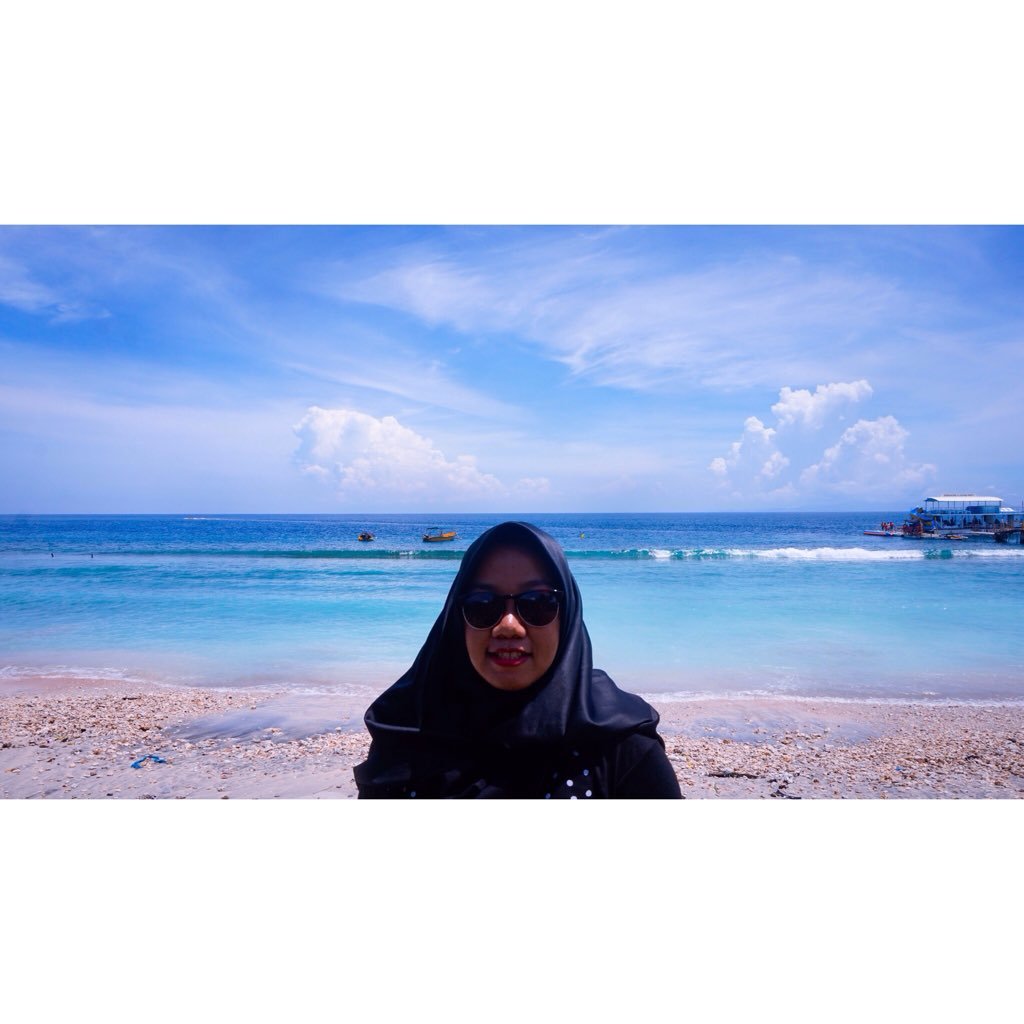 thursinamegah's profile picture. Univ muhammadiyah Malang ,faculty of law '12 | skype :Thursina_megah ♥