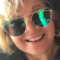 Loretta KELLY (@lorettacusack) 's Twitter Profile