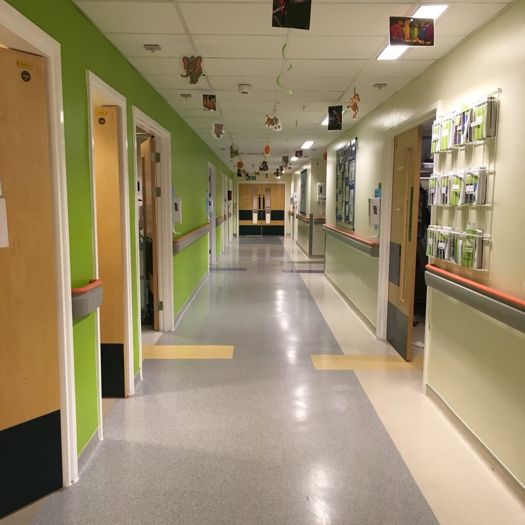 RMCH's Paediatric Elective Treatment Centre. 💚42 Beds 🛏 & 11 PreOp Pods. 🛋 #ProudToCare #PatientJourney #NHS 💚🏨🐝